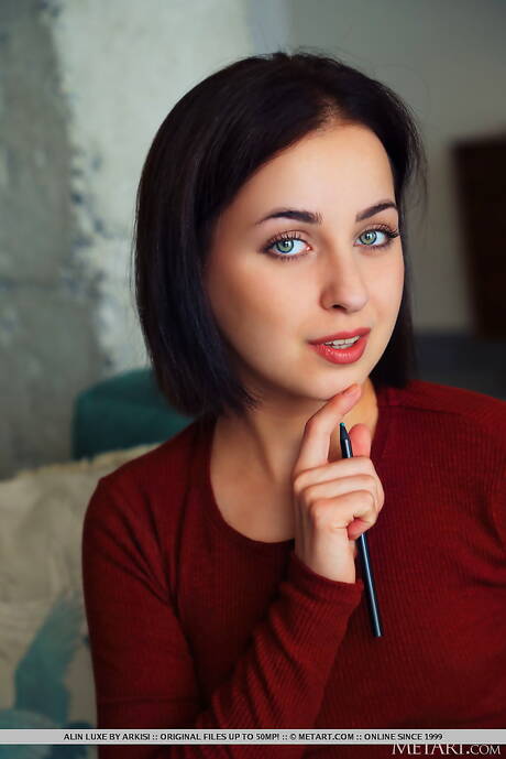 Met Art are pleased to offer you xxx pics featuring Alin Luxe exhibit nice shape