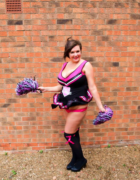 TAC Amateurs are pleased to offer you xxx pictures featuring Roxy xxx gallery 266990